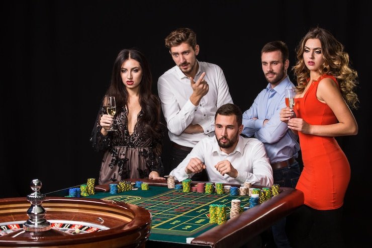 Antarmuka aplikasi mobile bucin4d menampilkan permainan slot dan dealer langsung